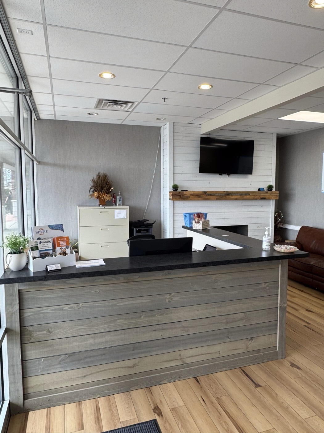 Front desk and waiting area inside Missouri Injury Clinic